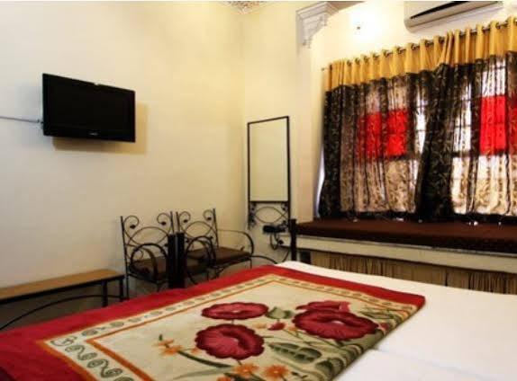 Heritage Haveli Bed & Breakfast Udaipur Exterior photo